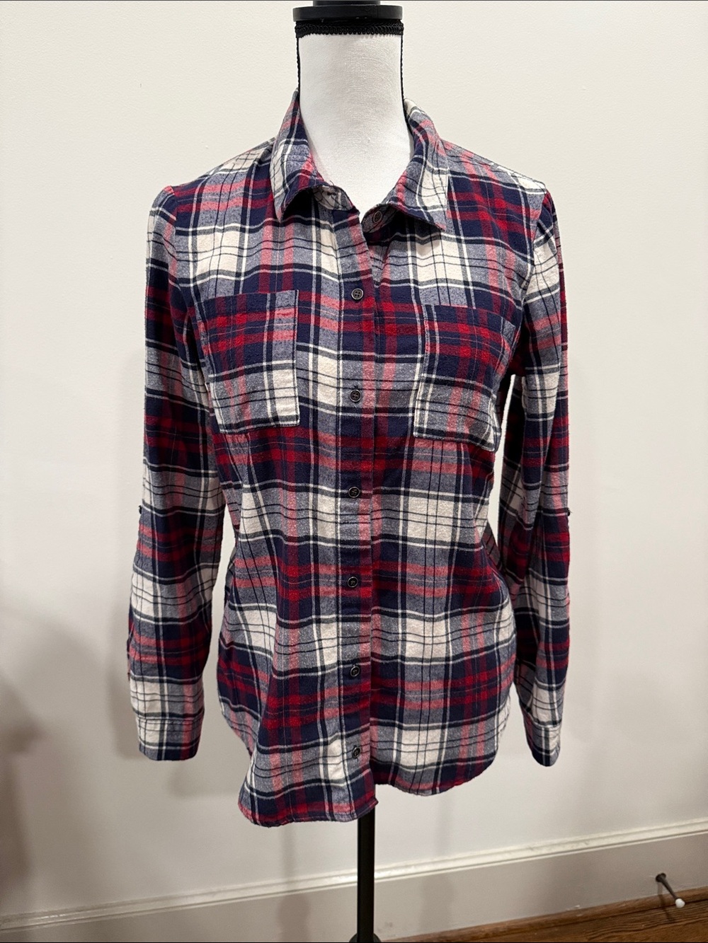 Full Tilt Classic Plaid Button-Up Shirt - Red, Navy & White Size Medium